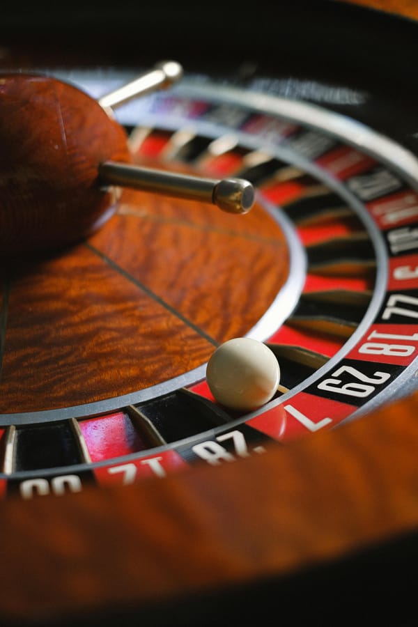 The Ultimate Guide to Roulette Strategies: Maximize Profit and Manage Risk